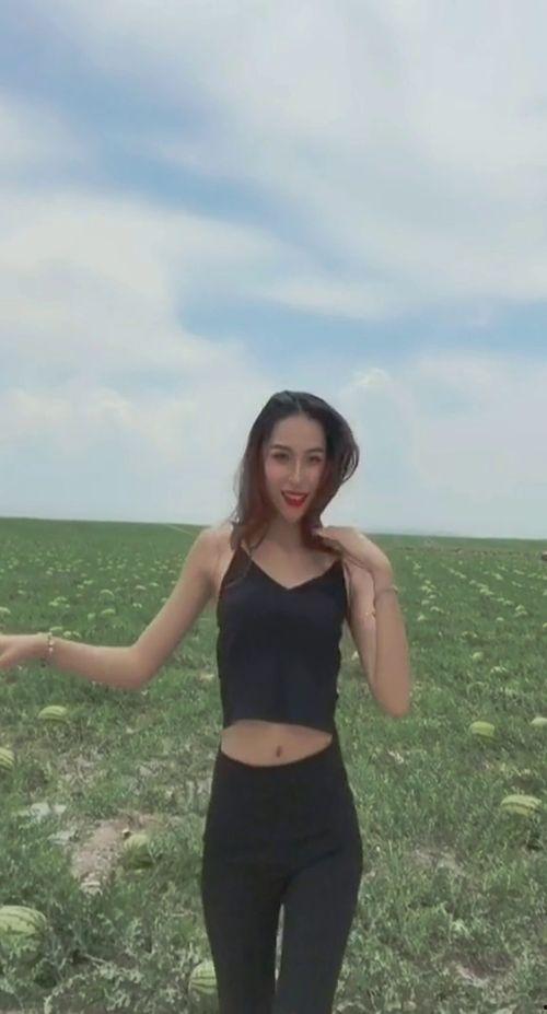 吃瓜少女小蜜,揭秘娱乐圈背后的甜蜜与苦涩