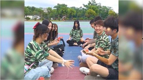 搞笑吃瓜小品大全